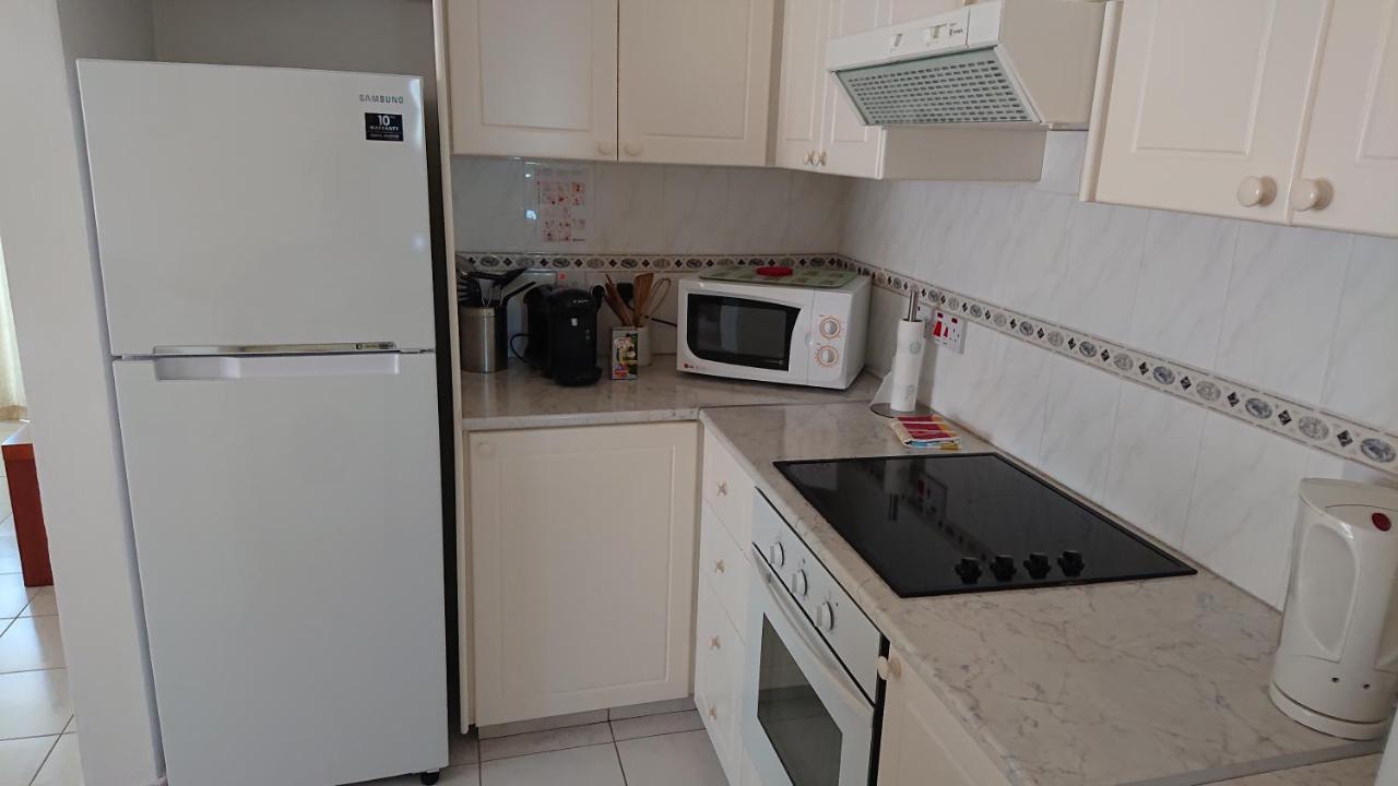 Paradise Gardens Prestige And Lovely Apartment Paphos Exteriör bild