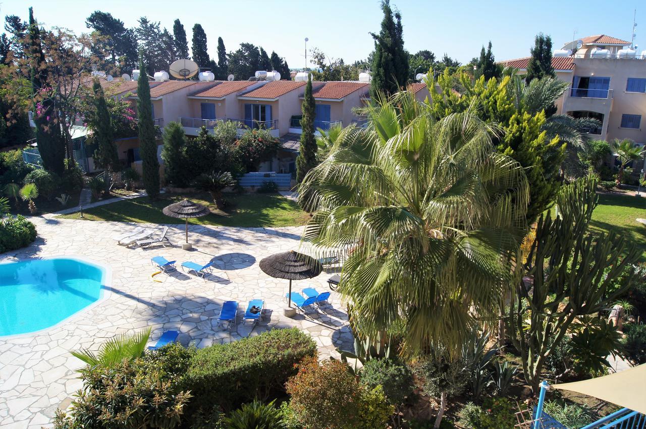 Paradise Gardens Prestige And Lovely Apartment Paphos Exteriör bild